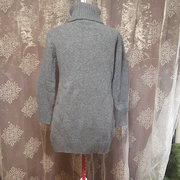 Wool sweater - Picture 2 of 4